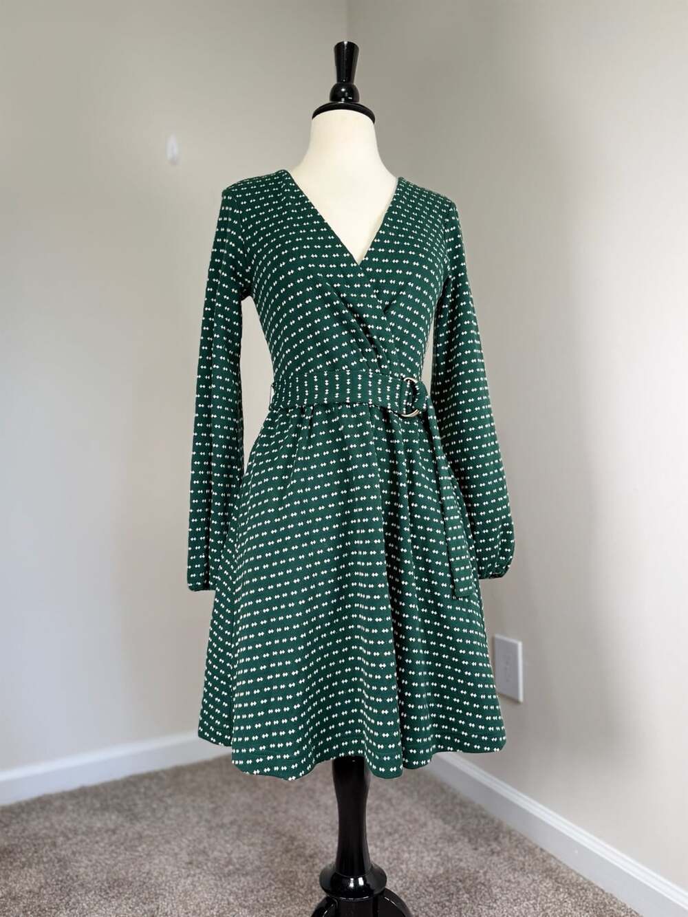 Maeve Anthropologie Green Print Surplice Dress XS Belted Boho Autumn Layering